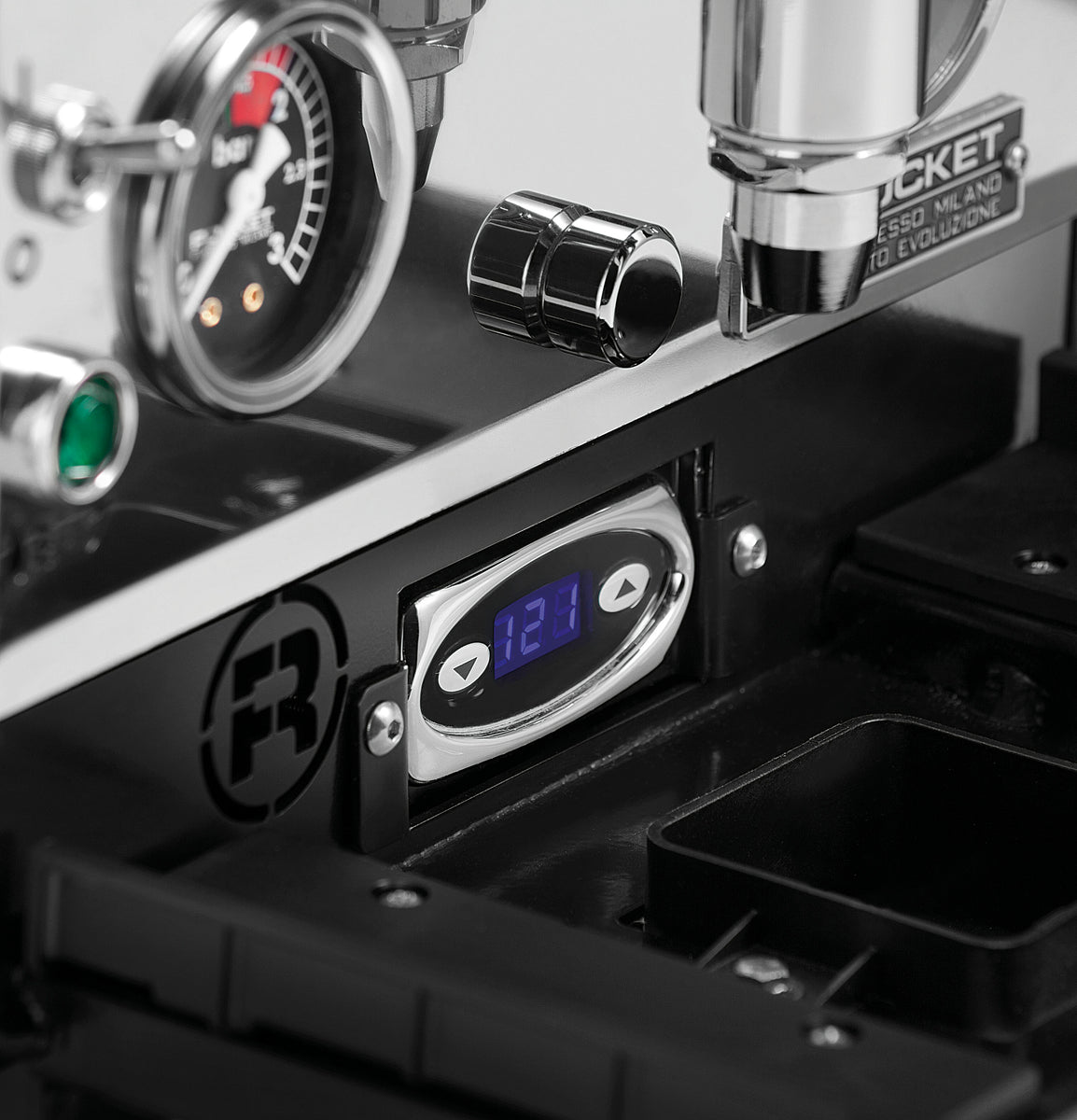 ROCKET Giotto Evoluzione R – Hebbey Coffee An Anurati Global